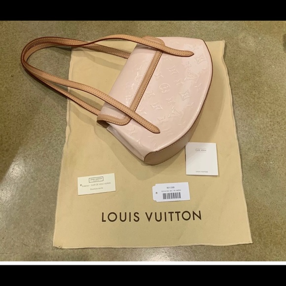 Louis Vuitton - Picture 6 of 8